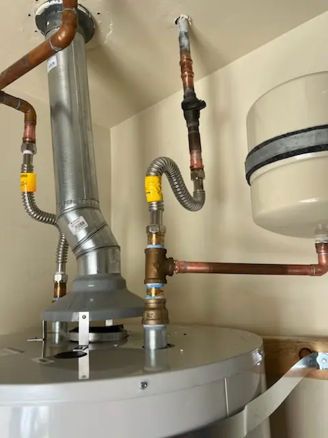 Water heater installation and plumbing repair in Chicasaw Gardens